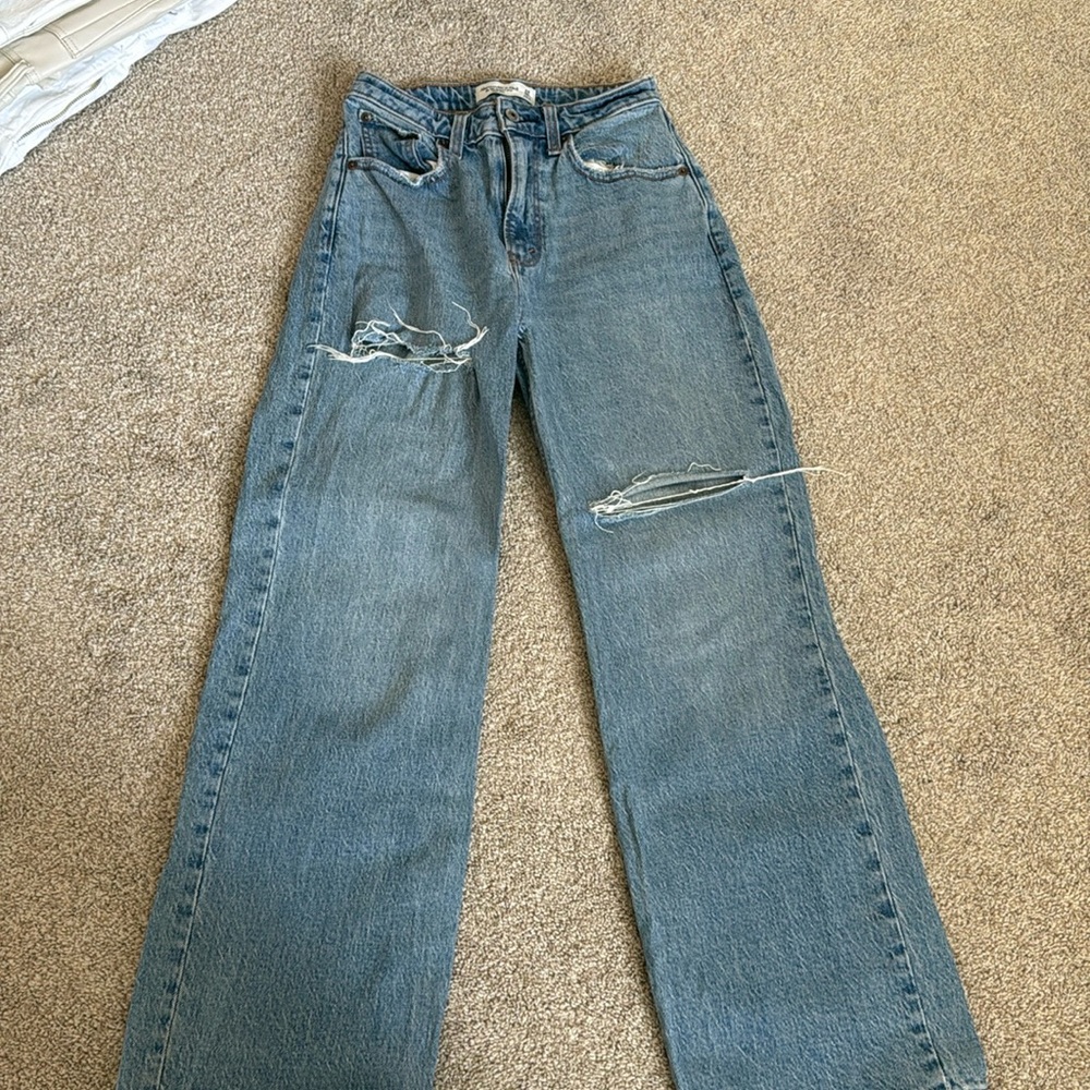 Abercrombie 90s relaxed jeans